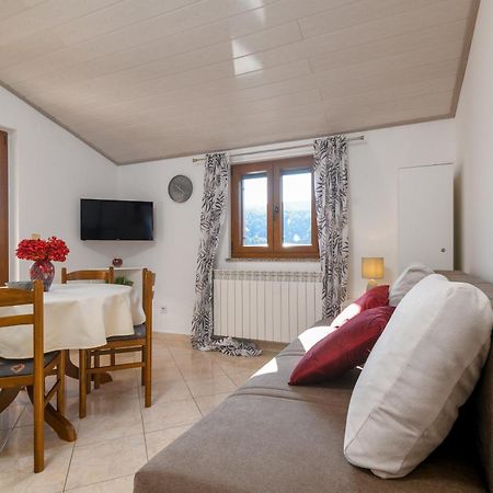 Apartments By The Sea Duga Luka - Prtlog, Labin - 2335 المظهر الخارجي الصورة