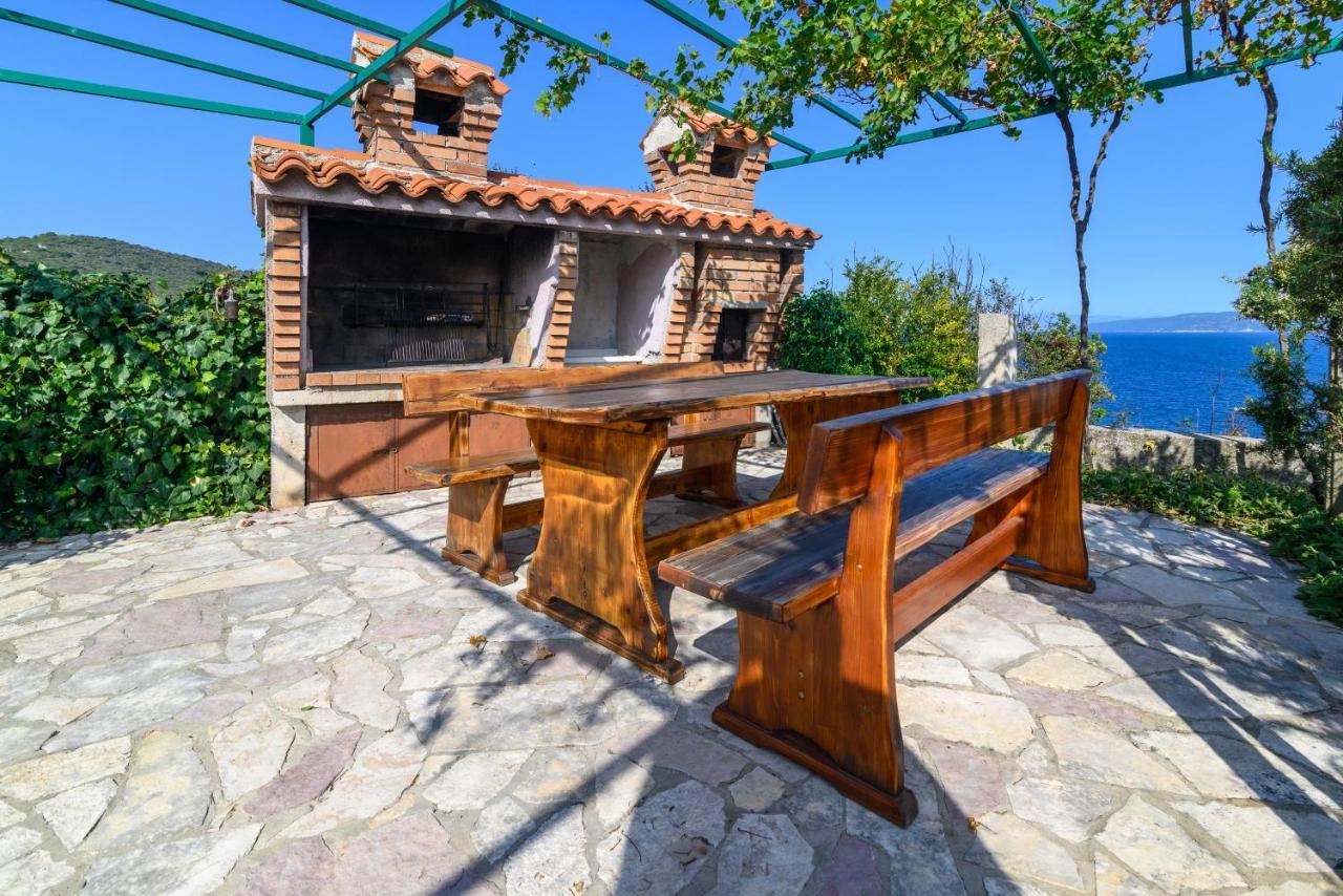 Apartments By The Sea Duga Luka - Prtlog, Labin - 2335 المظهر الخارجي الصورة