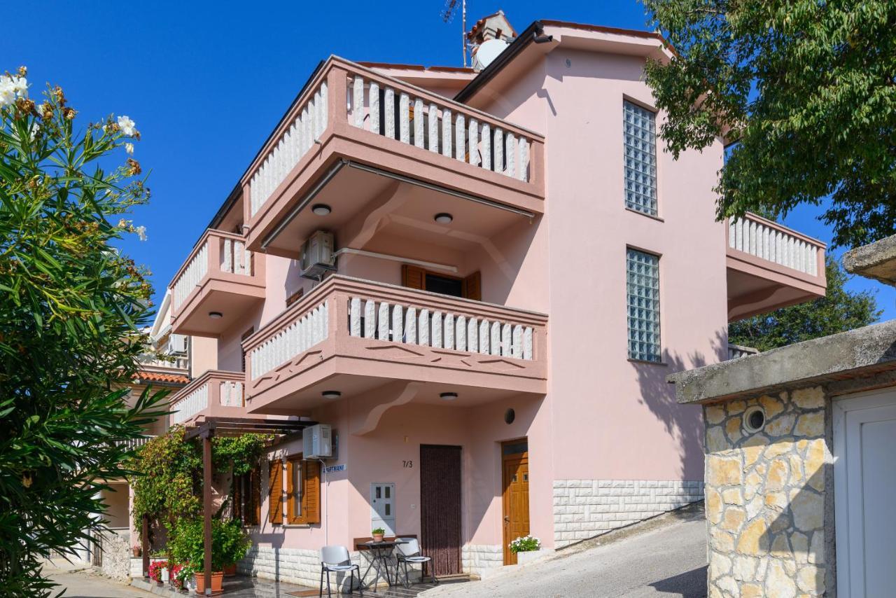 Apartments By The Sea Duga Luka - Prtlog, Labin - 2335 المظهر الخارجي الصورة